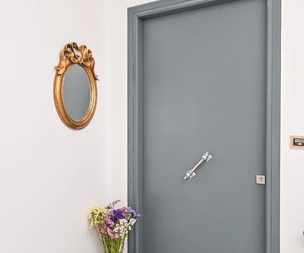 Golden Rose Elegant Vacation Apartment Naxos City